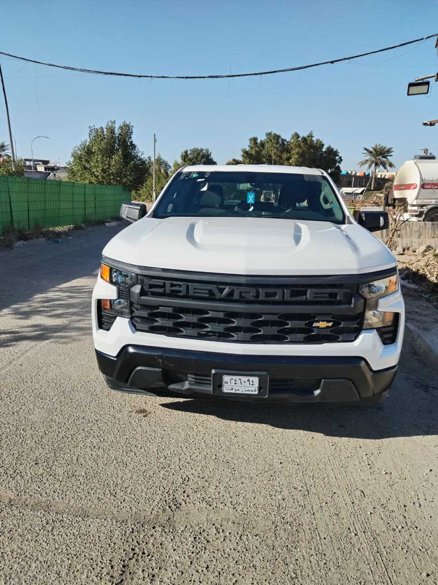 Silverado
🚗 للبيع: شيفروليه سلفرادو 2023

رقم الهيكل (VIN) الذي قدمته: 1GCRAAEDXPZ316758 يعود إلى مركبة شيفروليه سيلفرادو 1500 موديل 2023. إليك بعض التفاصيل الرئيسية المتعلقة بها:

🛻 تفاصيل السيارة:
 • الشركة المصنعة: Chevrolet
 • الطراز: Silverado 1500
 • سنة الصنع: 2023
 • نمط الهيكل: شاحنة بيك أب (Crew Cab/Regular Cab حسب النسخة)
 • الدفع: دفع خلفي (RWD)
 • المحرك: 5.3L V8 (أو حسب النسخة، يمكن 
 • بلد التصنيع: امريكا 
 • نوع الوقود: بنزين 
• السيارة دخول جديد – بدون رقم وصلت للعراق ٢٥/٥/١  
• تترقم في جميع المحافظات عدا الإقليم
 موجوده في الدوره شارع ٦٠ بغداد السعر ٢٨٠ ورقة علما السياره في امريكا كانت مالتي سياره جديده ،  الاتصال على هذا الرقم 
  رقم الموبايل ***********

📞 للتواصل: ***********
