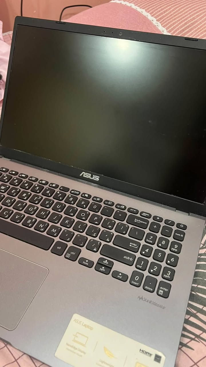 لابتوب ASUS بحالة جيدة، مناسب للدراسة، التصفح، برامج الأوفيس، والمحاضرات الإلكترونية. أداءه بسيط ومناسب للاستخدام اليومي بسعر مناسب 
تواصل ***********
