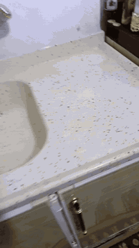 كاونتر للبيع سعر مناسب شراي يتصل على الرقم ٠٧٧١٨٢٤٦١١٨