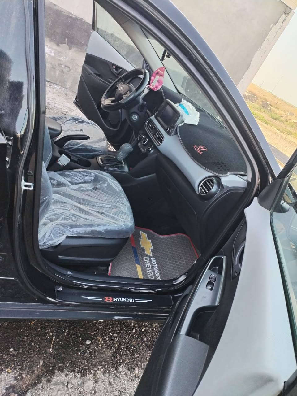سلام عليكم من رخصه مدير الكروب هونداي كونه للبيع 2018 سياره كلين بدون حادث ماشه 57 سياره جديده معنه الكلمه مواصفاته كلش حلوه ليريده بخدمته سعره 143 بيه مجال بسيط واني بل خدمه ***********
