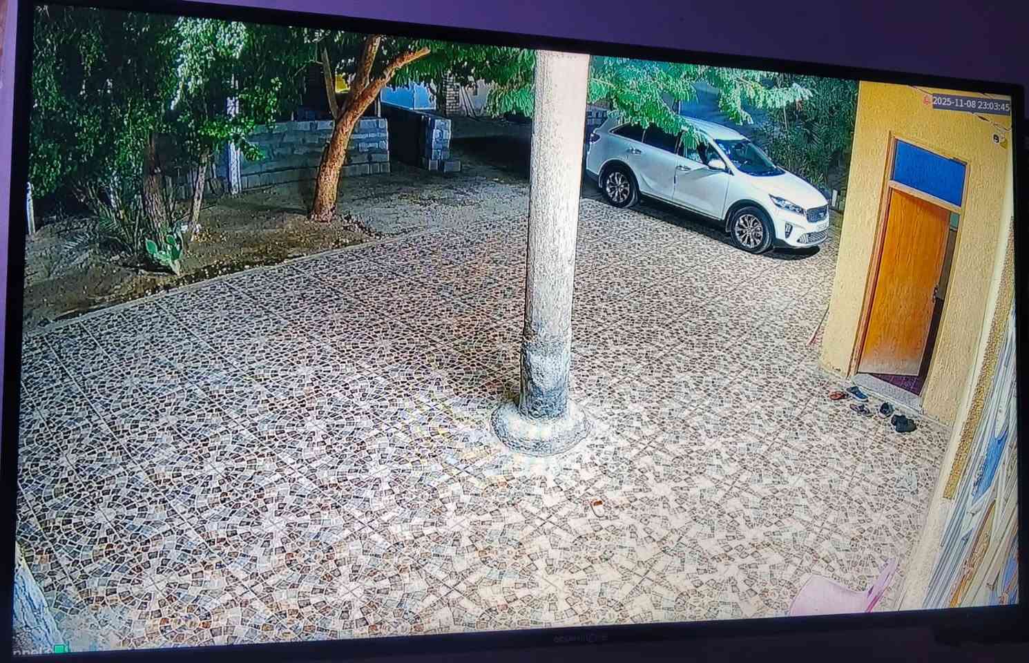 مستعدون لتجهيز وتنصيب الكاميرات 📸
لكافة المواقع🌍
( منازل _ محلات _ شركات - مجمعات سكنية)
تجهيز وتنصيب وصيانة وبرمجة كافة انواع كاميرات المراقبة 📸
تنصيب كامرات عالية الجودة بدقة احترافية🔥
  🔴كادر متخصص بكاميرات المراقبة وصيانتها  والبرمجة
 متواجدون في جميع مناطق الكوت

  ويتوفر لدينا جميع أدوات التنصيب الحديثة 🧰
للاستفسار يرجى  الاتصال  على الارقام التالية : 
📞☎️
***********
