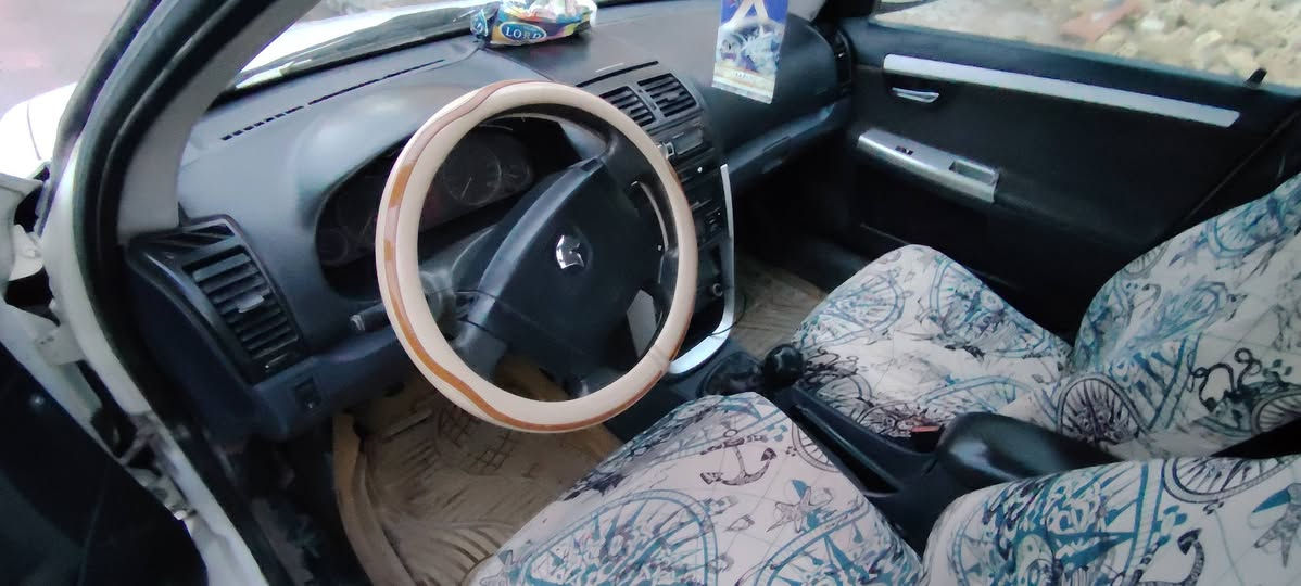 سمند سورن موديل 2012 سنويه باأسمي مشروع وطني  محرك وكير وحداديه مكفولات  شغال مكانه النجف / كوفه  السعر 40 وبيها مجال بسيط *********** واتساب
