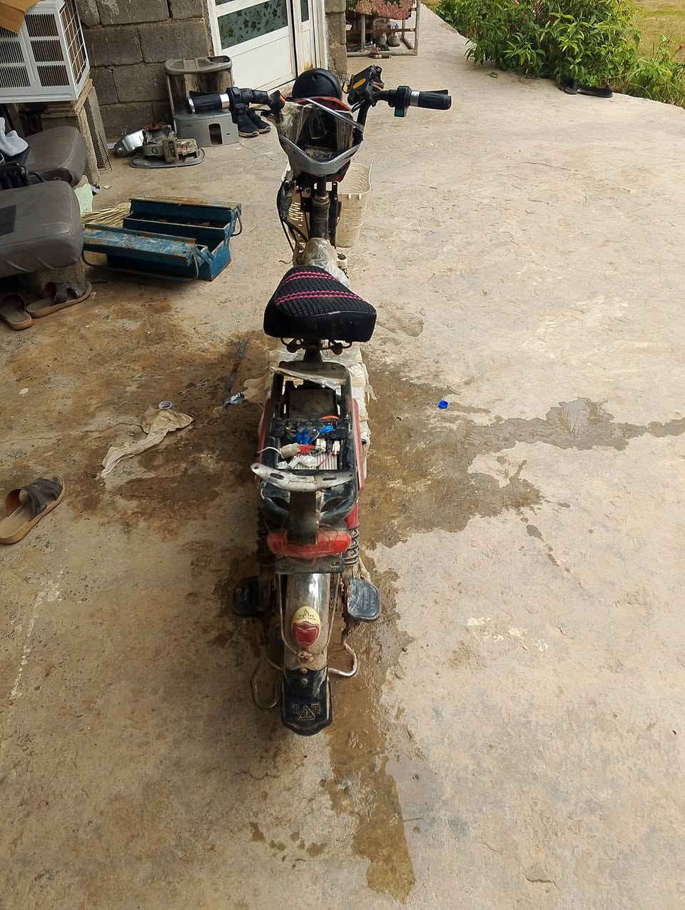 سلام عليكم ورحمه الله وبركاته اخواني باسكال شحن للبيع نضيف شغال بطاريات جدد بل جيس العنوان ديالى الخاص قريت الاسود الصغير ام المدارس للشراي تواصل على الواتساب *********** والسعر 125 وبي مجال للشراي
