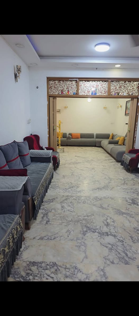🏡 بيت للبيع في كفاءات السيدية – فرصة مميزة
بيت سكني مرتب ونظيف للبيع في منطقة كفاءات السيدية، موقع هادئ ومناسب للعوائل.
📐 المساحة: 150 متر
🏗 البناء: 2017
📜 الطابو: رسمي + سند مستقل
🚗 كراج: موجود
🔹 تفاصيل البيت:
طابق ونصف
عدد 2 غرفة نوم
3 حمامات
مطبخ 
استقبال 
صالة واسعة
تصميم مريح واستغلال ممتاز للمساحة
✨ الحالة العامة جيدة وجاهز للسكن مباشرة
✨ تشطيب مرتب وبناء نظيف
✨ موقع مرغوب وقريب من الخدمات
💰 السعر مناسب وقابل للتفاوض للجادين
📞 للاستفسار والمعاينة يرجى الاتصال أو المراسلة خاص على هذا الرقم ***********
