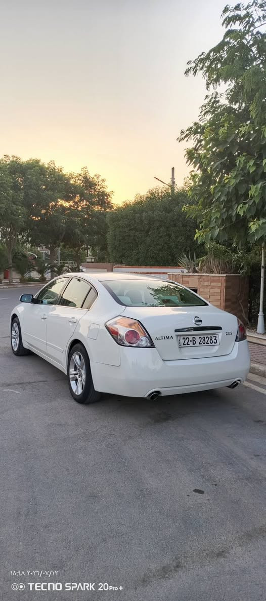 ​عنوان الإعلان: ديالى/خانقين
🚗

​الموديل: 2008 (مواصفات خليجي) 🇦🇪✈️

​حجم المحرك: 2.5 لتر (4 سلندر) اقتصادي وقوي جداً ⚡🔧🔥

​اللون الخارجي: أبيض صدفي مميز وملفت (السيارة مسوّى لها بولش كامل وجديد تلمع لمع) ⚪✨🧼

​اللون الداخلي: مخمل بيجي

​المحرك: محرك جديد (منزل جديد) وبحالة ممتازة وبشرط الفحص 🌟⚙️

​ناقل الحركة (الكير): أوتوماتيك بشرط الفحص 🕹️💯

​الحدادية: سليمة ومتينة 100% وبشرط الفحص 🛠️💪

​التبريد: ثلج وخير من الله ❄️💨🥶

​الرقم: أربيل 🏔️ ​السنوية: جديدة ومجددة لغاية سنة 2030 🗓️

​الملكية: السيارة باسمي (التحويل أو الوكالة مضمونة ومباشرة) ✍

​السيارة بيها (3 قطع صبغ) فقط وبدون دواخل نهائياً (الداخل سليم )

​الجاملغات الخلفية (الورى) 🔄

​الصندوق الخلفي 📦

​ملاحظة: الجاملغ من جهة السائق مصبوغ لجمالية السيارة فقط  ✨

​المميزات والإضافات: 🔑💎

​نظام تشغيل بصمة الذكي 🔘

​مثبت سرعة (كروز كنترول) بالطريق السريع 🛣️🚀

​ويل دوج حجم 17 الرياضي والمميز 🛞🔥

​طقم إطارات (تأيرات) جديدة بالكامل 

السيارة مسوّى لها إدامة (صيانة) شاملة وحديثة متبدل بيها دهن الكير ودهن المحرك جديد 🛢️🔧 ومبولشة كامل جاهزة السيارة مسكتة وما تحتاج أي مصاريف نهائياً (ولا ربع دينار نقص) 💸❌ شغل وتوكل على الله واطلع مسافر مباشرة 🔑✈️

​📞 للتواصل والاستفسار: ***********

💵 السعر المطلوب: [95] وبي مجال 

📍 مكان التواجد: [خانقين]
