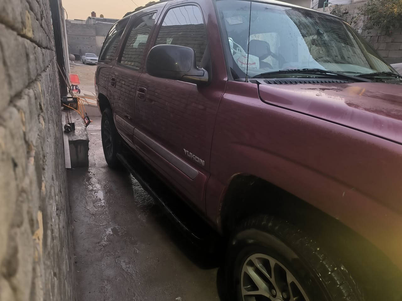 سلام عليكم جمسي يوكن الفينيه مديل 2004 سياره ابلاديه وجاهزه من كلشي اي نقص مابيها تجم تاير جديد حداديه جديده سنويه جديده وبسمي كهربائيات كلها شغاله وبلاديه سعر 132 ماملعوب بيها ابد كل بلاد سياره بسمي رقم بغداد مميز مكاني البصرة شط العرب صالحيه ***********
