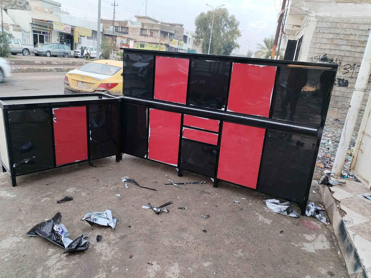 معمل كاونترات البركة جملة مفرد او حسب الطلب العنوان كركوك حي العسكري الاستفسار واتساب ماسنجر ***********
