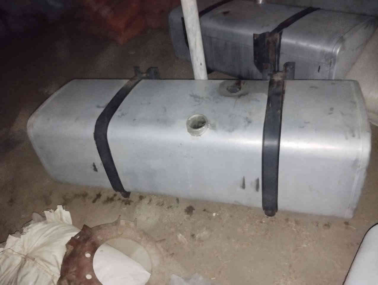 تانكي فافون للبيع ألماني جديد يأخذ 600لتر السعر 5ورقات المكان النجف للاتصال على الرقم ***********او.  ***********
