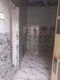 بيت • طابقين • السكك قرب المنتزه