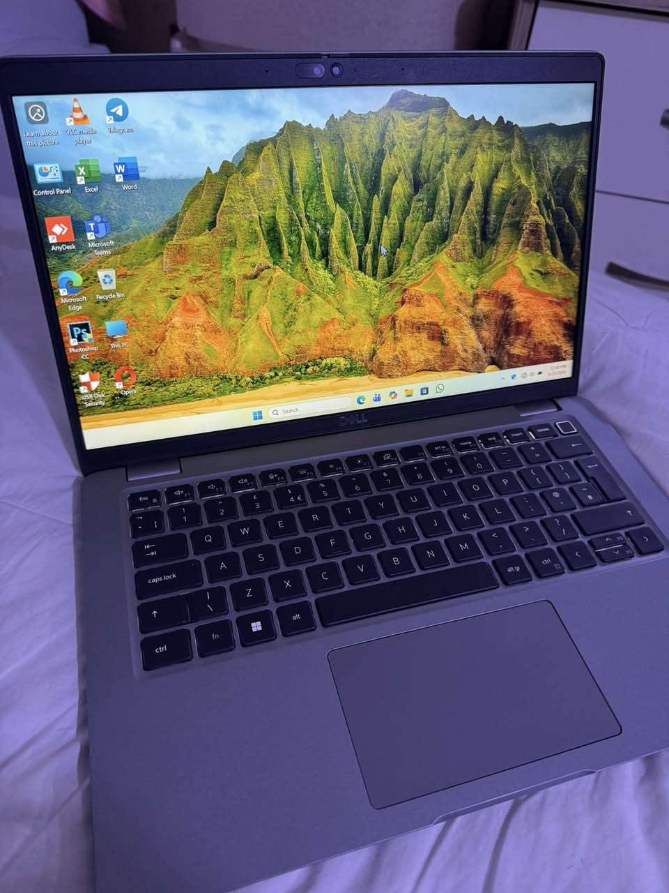 لابتوب dell 
Core i5 
Gen 13 
Ram 16 
Hard 256 ssd 
حجم 14 
سعرا 500 الف قفل مابي مجال


**إذا كنت صاحب هذا الإعلان وتريد حذفه لأي سبب، رجاءا أرسل رسالة إلى الدعم الفني**