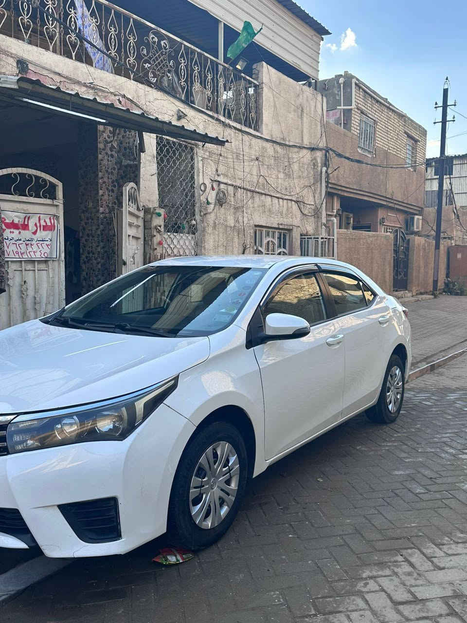 مراوس فقط  كورلا 2015 خليجي بدون ضربة بيها صبغ ٤ قطع اثر شخوط بدون اي ضربة بجم كبس لغود شواصي مكفولات محرك كير مكفولات تخم تاير رقم اربيل جديدة تحويل شوكت متريد محرك 1800 السعر 120 وبيها مجال رقم الهاتف *********** الاتصال بي واتساب مكاني بغداد فقط مراوس شعندك نزل
