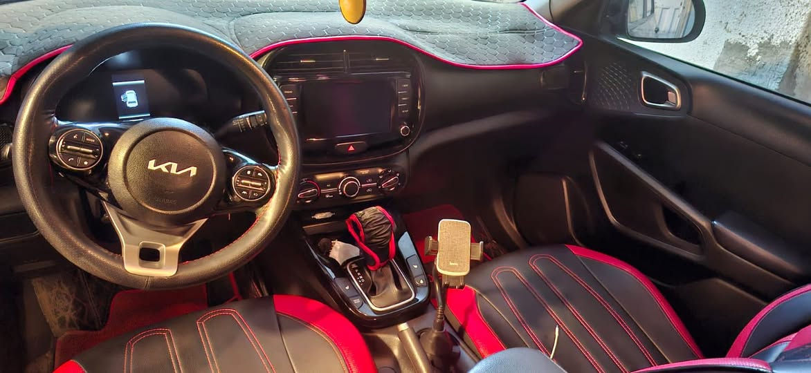 سلام عليكم
كيا صول للبيع
موديل 2023
وارد امريكي
حادثها بل حافة مال بنيد
وراجع نفسة 
بدون ايرباك شاصي لغد مكفول
بدون اي دواخل
سيارة جديدة كلش
ماشية 38 الف
رقم بغداد بسمي
محرك كير شرط مامفتوحات
محرك 2000 دوش
سونار ناشرة داخل صور
مكاني بغداد
للستفسار ***********
السعر 160 ورقة وبيها مجال
خوان مكلف بل نشر
