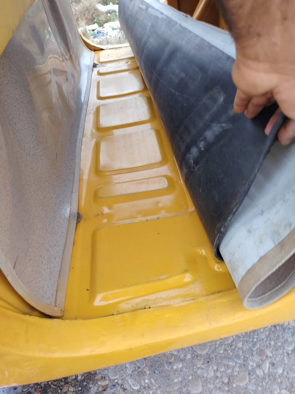 سلام عليكم تكتك  لبيع 19 شهر 12كشر لاصبغ والمعجون *********** تعمير خياسات بس رقم نكليزي مكانه عماره حي جامعي سعره 6 100
