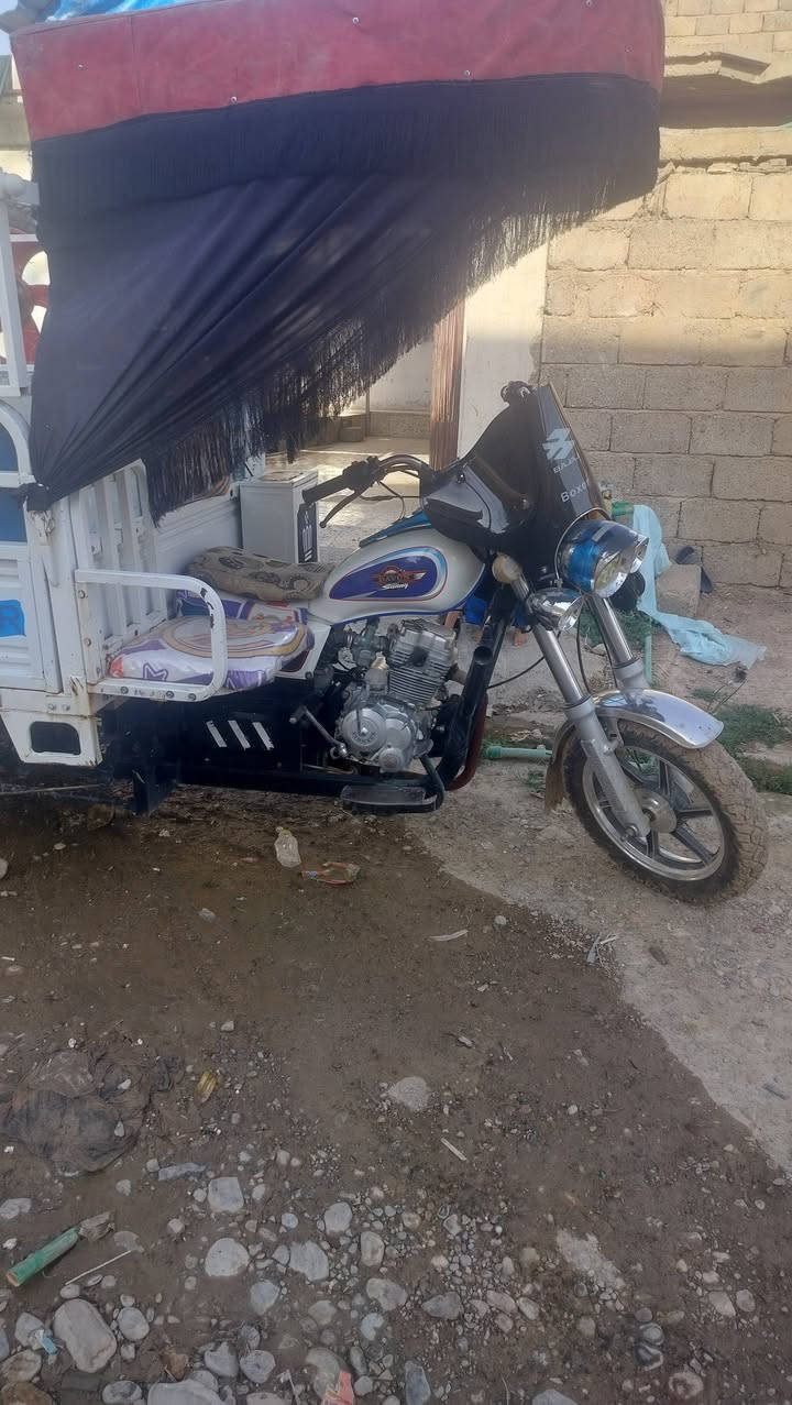 السلام عليكم ستوته للبيع موديل 23 شاصي وركبه شرط محرك ما مفتوح هاذا رقمي  *********** السعر مليون ونص بيه مجال
