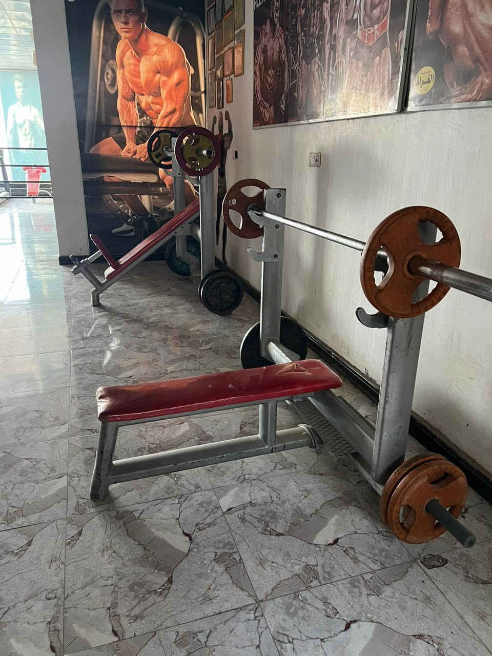 بنج على مستوى اسفل قطعه. ١٠٠ دولار
عنوان الديوانية *********** مخزن البزوني يوجد توصيل
