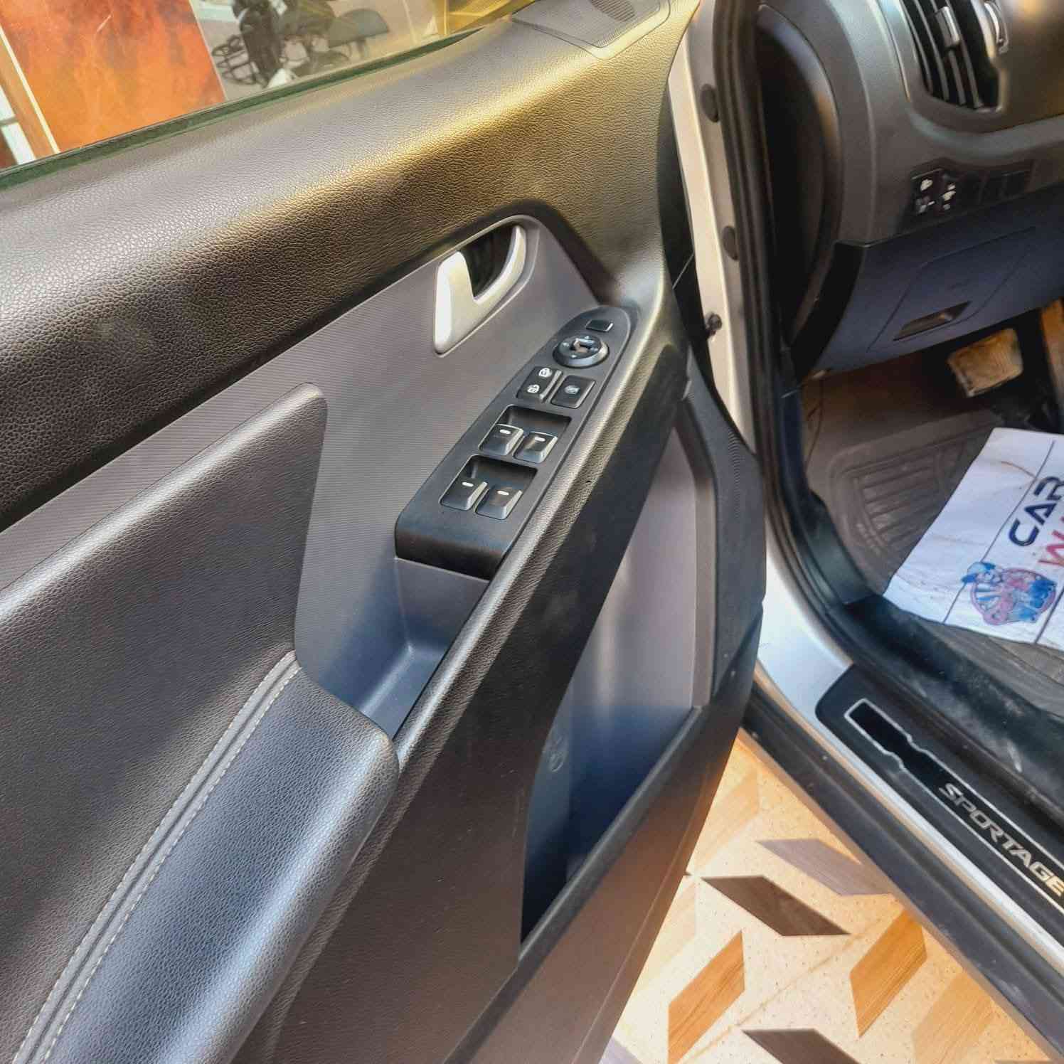 السلام عليكم
كيا سبورتج ٢٠١٤ خليجي 
اللون سلفر
رقم بغداد دولي مشروع وطني
مكينة ٢٠٠٠ دوش
سنوية ٢٠٢٥ جديدة
الانتهاء شهر ٦ /٢٠٢٧
شرط تحويل
مكفولة من الدعامية للدعامية 
عدا شخوط بالجاملغ العكس سائق موضح بالصور

كير ومكينة مكفولات ترايك وين ماتريد

مواصفات: تحكم ستيرن/تحكم بالمري/ لد نهاري/ كامرا خلفية/ تغليف جلد/ إشارة بالمري/ تايرات جديدة. 

استفسار:
 *********** ابو ضي
السعر١٦٠ بيها مجال بسيط حق الجية
