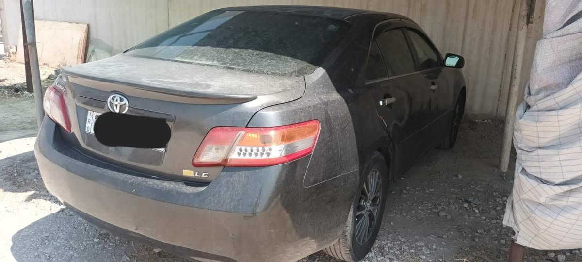 سلام عليكم  كامري وارد امريكي ٢٠٠٩
حجم محرك ٢٤٠٠
بيه بطاقة بنزين 
سنويه بسمي  رقم جديد
ابيع حزام سعره ٩٥ بيه مجال 
مكان تازه 
رقم ***********

