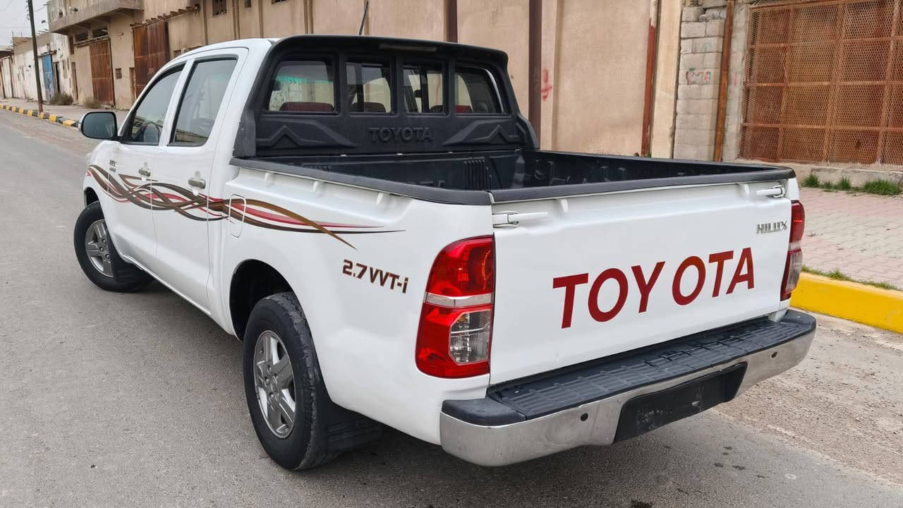 سلام عليكم للبيع بيكم تيوتا موديل 2015 رقم بغداد انكليزي سنويه بسمي سنويه مجدده تحويل مباشر كير اوتماتيك شاصي ١٩ كويتي السياره مكفولة عده بيه بنيد مبدل بلادي بدون دواخل شرط والسونار بل منشور بيه بارد مكانين كير مكينه ما مفتوحه شرط  صدر امامي وخلفي جديد تخم تاير جديد تبريد ثلج دوشمه جديده داخل ماروني ارضيه جلد تحكم استيرن اشاير بل مري ماشيه 227 الف حقيقي سياره جديده ومال جناي السعر 215 & و بيه مجال للشراي قليل رقم الهاتف
***********
***********‏‏‪ 📞
