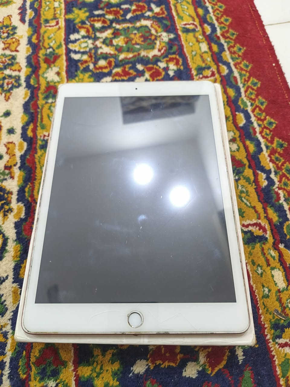 السلام عليكم ايباد7ذاكره128مبدل بطاريه وحساس وايسي الجهاز شغال دراسه والاعاب الكارتونه مالته ويا اب 100وبي مجال قليل  مكاني حي ميسان ***********
