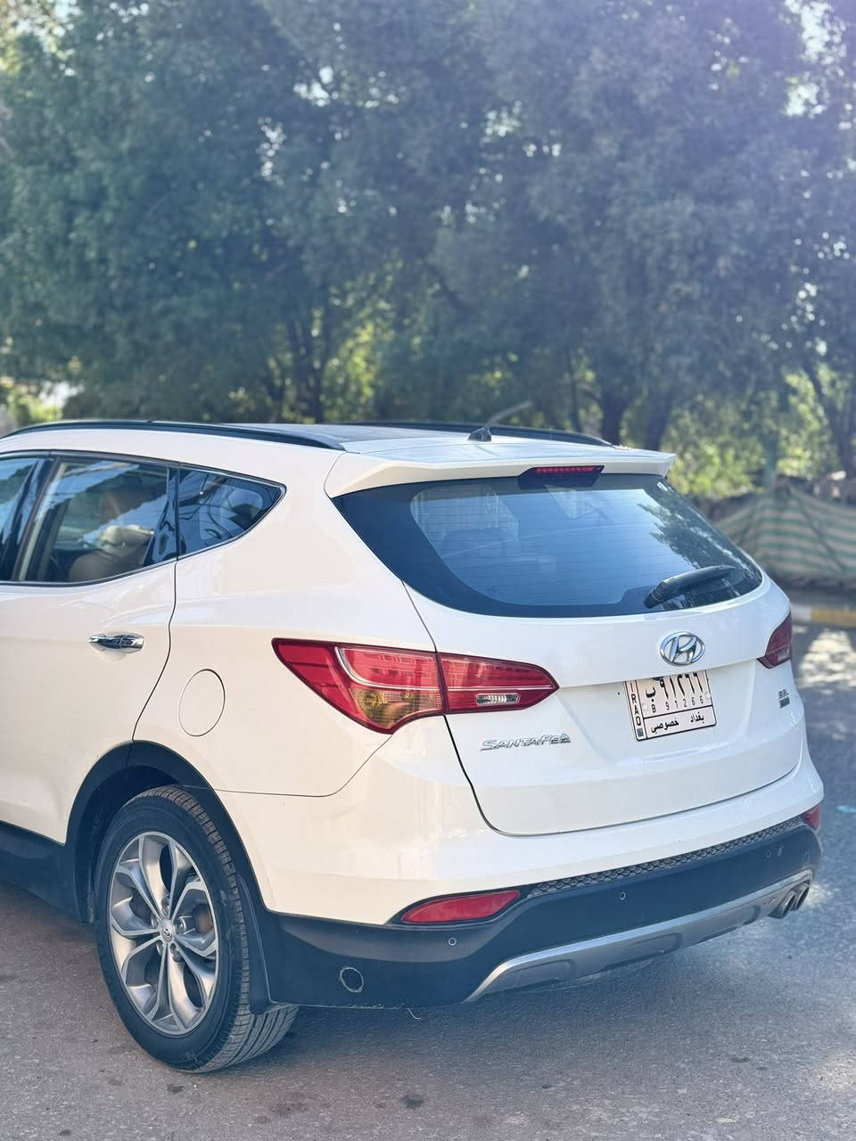 السلام عليكم 
سنتافي 2014 كفاله عدا بارد بالباب 
والباب مفتوح ماشيه 186 ألف 
سياره فول كويتي 6 سلندر 
رقم بغداد السعر 170 وبي مجال 
العنوان النجف الأشرف 
رقم صاحب السيارة 👇🏻
*********** بي واتساب
