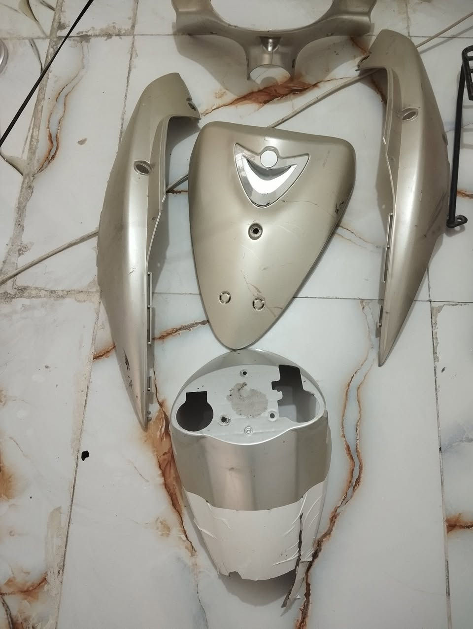 البيع غراض دراجات 
كفرات منغولي بيهن كسر 
خوذ عدد 2 وحده بدون جامه 
دوسه خسل 
سوبايه ماكس
ستان جهاز الاصلي 
مكاني ديوانية قيم وخذ


**إذا كنت صاحب هذا الإعلان وتريد حذفه لأي سبب، رجاءا أرسل رسالة إلى الدعم الفني**