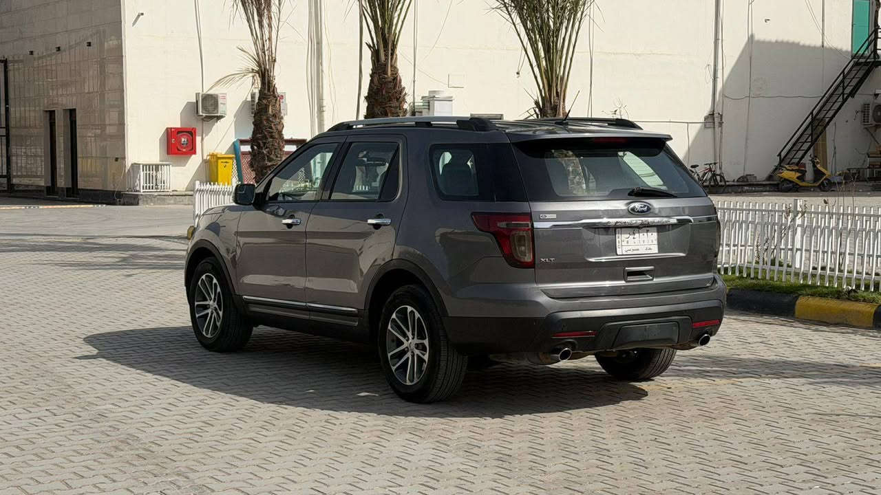 السلام عليكم للبيع فورد اكس بلور  موديل 2013 السياره بيهه اربع قطع صبغ بدون دواخل السياره جاهزه من كلشي تبريد 3 قطع كشنات جلد سياحي اسويجات اثنين محرك 6  السعر 115  مكاني بغداد رقم الهاتف *********** بغداد, العراق
