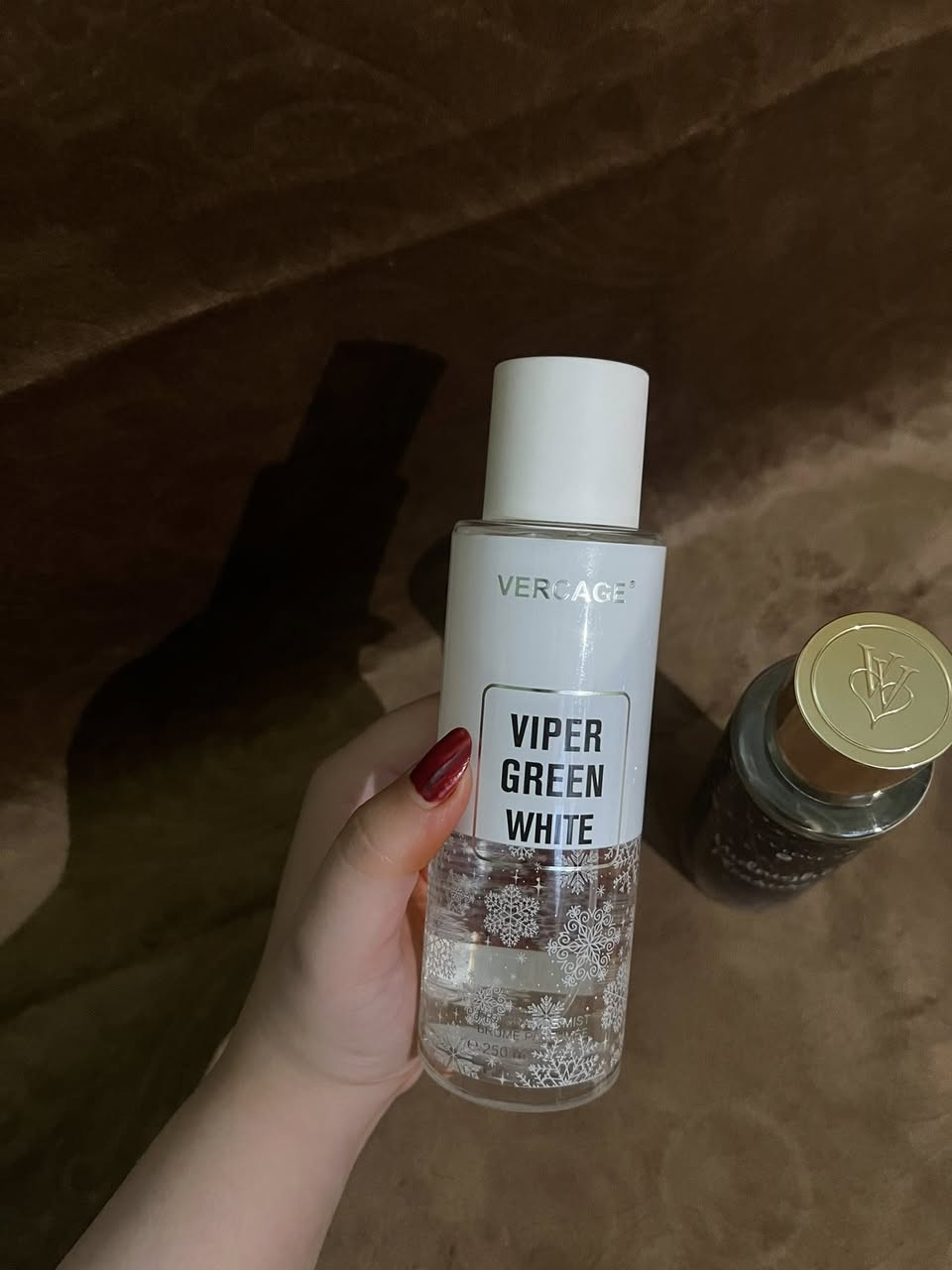 "تريدين رائحة جسم ثابتة وفريش طول اليوم؟ 🥰
 معطرات الجسم متوفرة الآن بأجمل الروائح .
خفيفة على الجلد، ثابتة، وسعرها مناسب جداً! 
اطلبي عطرك المفضل الآن عبر الخاص. 🛍️"
سعر السبلاشات : ٥ الف دينار 

سعر المعطرات : ٣ الف دينار


**إذا كنت صاحب هذا الإعلان وتريد حذفه لأي سبب، رجاءا أرسل رسالة إلى الدعم الفني**