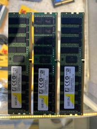 رام DDR4 • ٣٢جيجا • ٢٤٠٠MHz