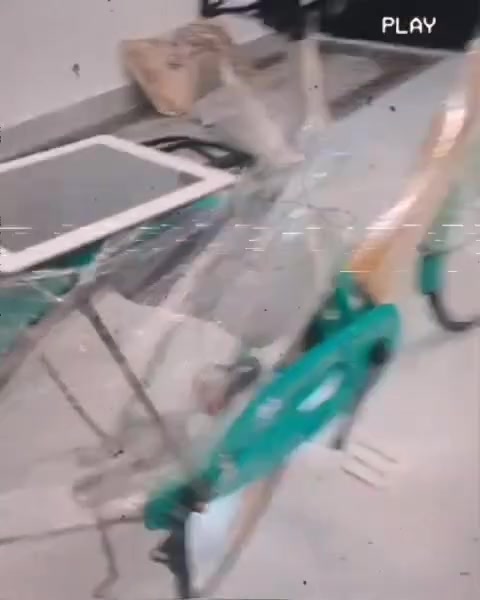سلام عليكم باسكل البيع مديل 22كفاله باسكل نضيف حاويه باسكل كامل من كلشي مكان الغراف رقم فقط واتساب ***********
