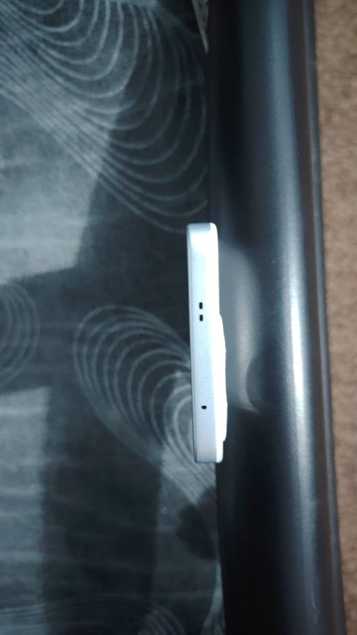 للبيع تكنو بوفا سفن اولترا فايف جي ذ 256 رام 12 + 12 بوبجي 120 فريم غراض كامله سعر 350 وبي مجال جهاز مكفول من كلشي بعده جديد الجهاز تجي تفحص وتروح مكاني بابل شارع 80 قرب مدينه العاب ارض بابل متواجد خاص او واتساب رقمي ***********
