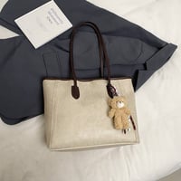 شنطات نسائية • تعليقة دب • ألوان جميلة