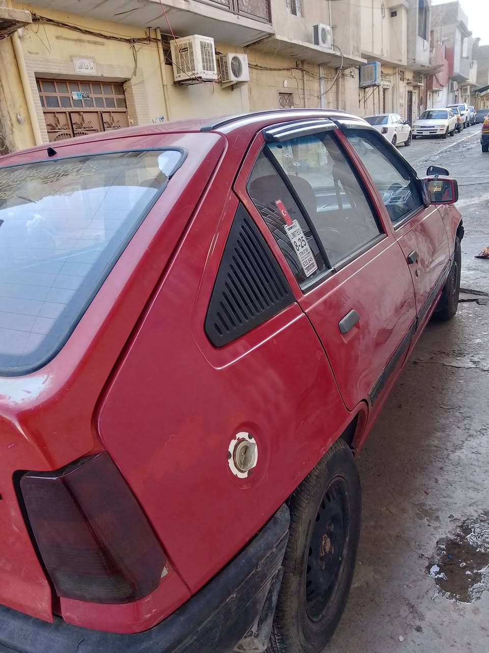 السلام وعليكم كاديت حجم 16 رقم نينوى انكليزي شرط التحويل كابون ورقي متوقف بيها مكانات صبق كير شرط محرك بيا رخاوه السيارة مال بيت طخم جديد طخم تايرات جدد تعال شوفها وتدلل السعر 23 رقم ***********

