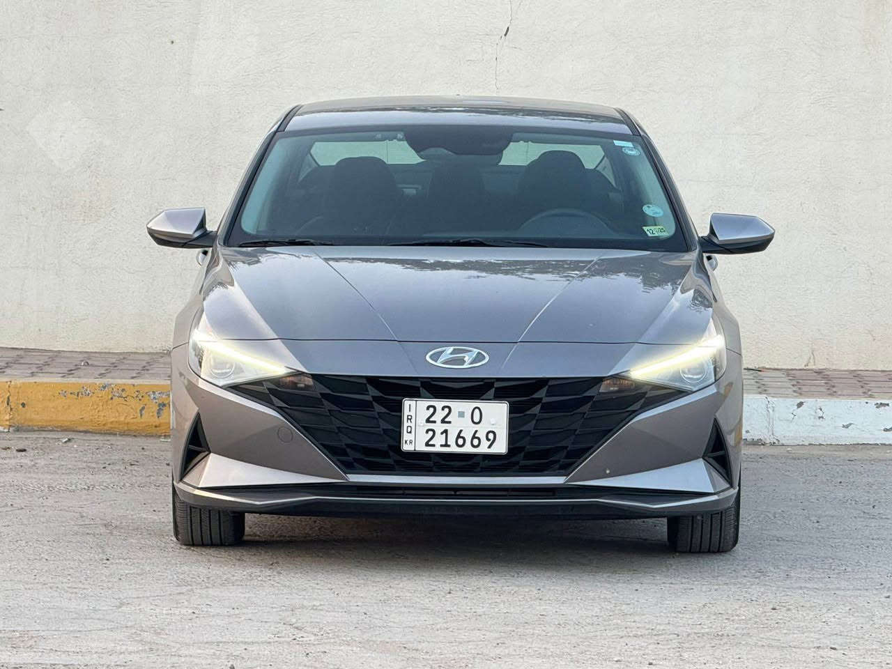 سلام عليكم 
هونداي النترا 2023 لون سلفر بدون صبغ فقط تعديل بارد بلصندوق فول مواصفات رقم اربيل بأسم شركة وكالة او تحويل مضمون
المواصفات : / بصمه / تشغيل عن بعد / تدفئة كشنات / رادار امامي / رادار جانبي /  / كامره دوارة / نقطه عمياء / اشاير بالمري / قياده ذاتية / توقف ذاتي / رادارات / 3 انظمة قيادة / ويل كب بلاك  / مانع انزلاق  ويل كروم
مكاني الكاظمية 
للتواصل والاستفسار : *********** بغداد, العراق
