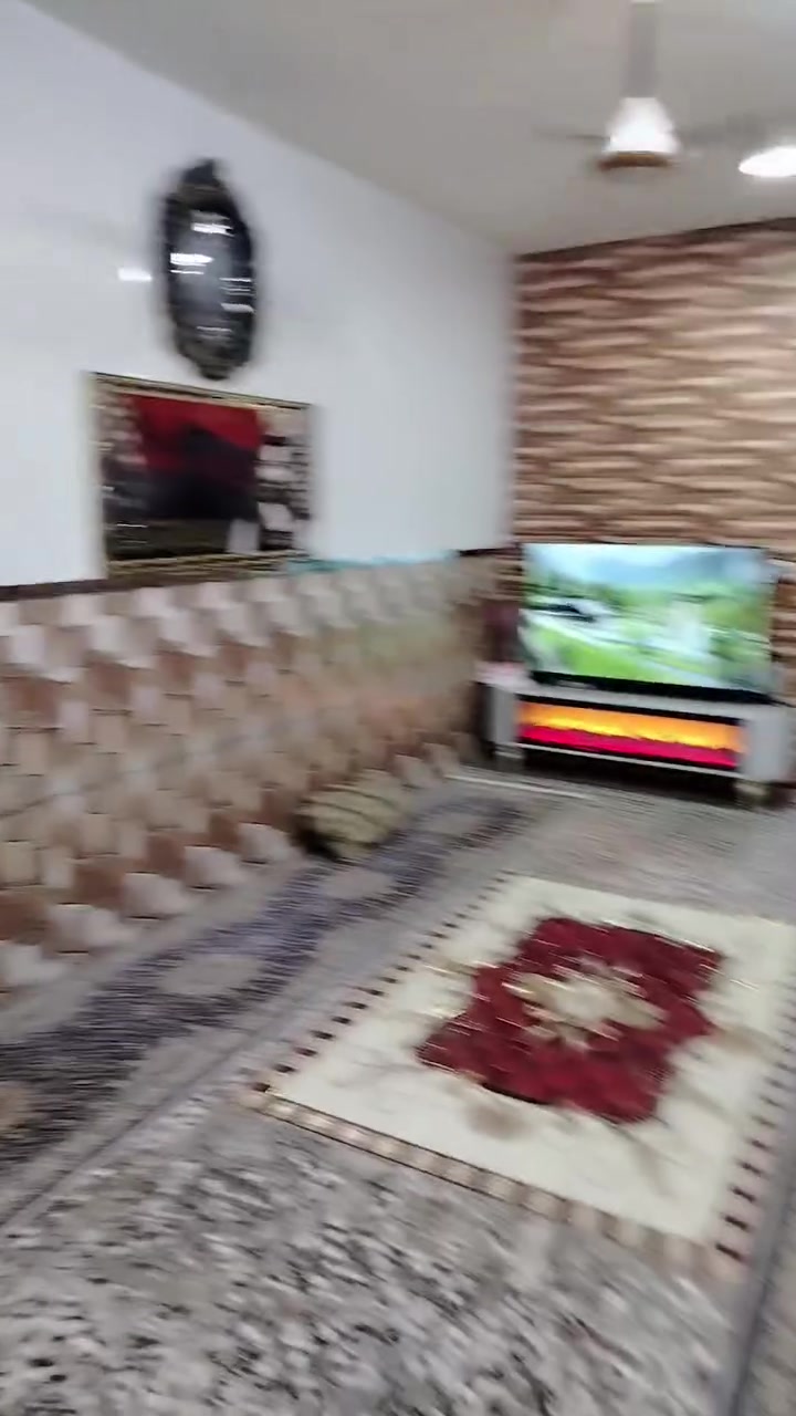 بيت للبيع 100متر مثل ما وموضح بل فديو العنوان الأمين الثانيه السده الثانيه شارع حسينيه اهل البيت مقابل مدرسه الكرفانات للاستفسار الاتصال على الرقم.***********
