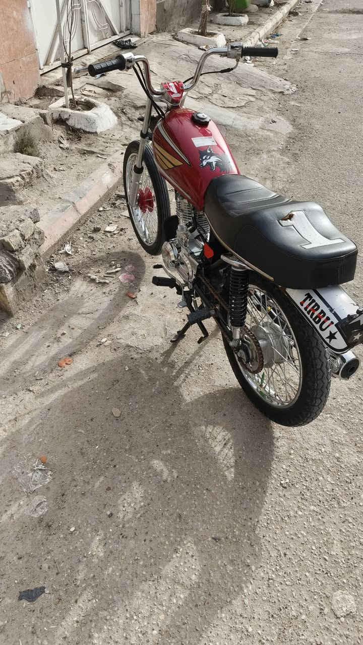 السلام عليكم دراجة للبيع دراجة جديده كارتون مكفوله كفاله عامه دراجة جاهزه مجهزه ما صارله هواي من تعمرت السعر ع خاص او ***********
