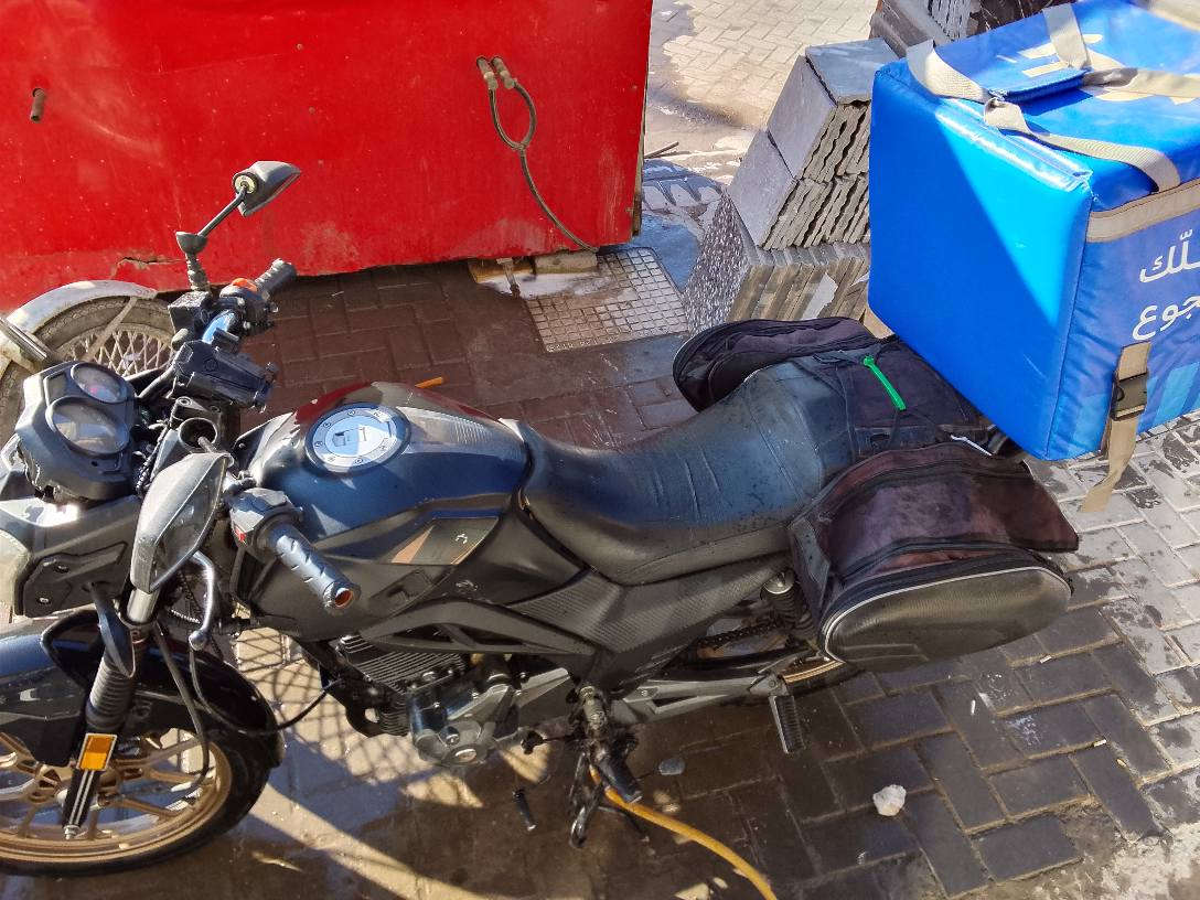 السلام عليكم دراجه RK مكينه تخبل صاروخ نضيفه مرقمه تحويل بنفس الوقت  بيهه نقوصات قليله للبيع سعر مليون و500 مستعجل عليهه مكاني حي الجهاد رقمي بي واتساب ***********
