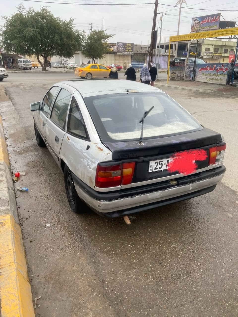 أوبل فكترا للبيع موديل1989  حجم ٢٠ كير اوتوماتيك رقم كركوك وجديد(انكليزي) مشروع وطني سنويه لحد 2029  وبي بطاقه بانزين وكهربائيات كله شغال وسلايت كهربائي وجامات امامي كله كهربائي ومرايات كهربائي وصبغ ماله بلادي رصاصي 
سياره مابي ضربه  وكير ومحرك مابي عيب 
صدر جديد  ومكينه مابي بخار وكير قطره عيب مابي 
سياره مايصرف بانزين هوايه نوزلات نظيفه وايرفرو وآيسي مابي عيب 
سعر ٣٥ ورقه وبي مجال بسيط للطيبين 
ولاستفسار خابر رقم ***********
***********
