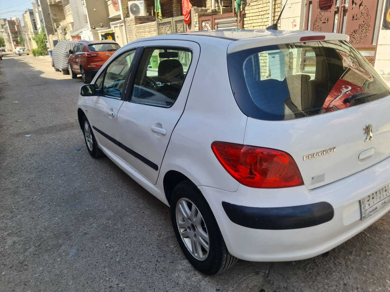 بيجو فرنسي موديل ٢٠٠٧ دزاين جاهزه السياره من كلشي كير محرك تبريد صدر بدون حادث او ضربه بيه صبغ احزام اثر اشخوط 
السعر ٥٧ 
للإستفسار ***********وبيه مجال قليل الشراي ايخابر مامتواجد عل فيس مكانها البلديات
