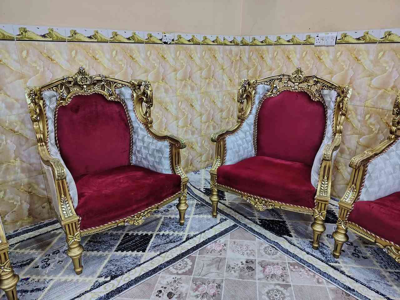 تخم للبيع ملكي زان مصري كلش نضيف 10 مقاعد السعر450 وبي مجال العنوان كربلاء سيف سعد يوجد توصيل داخل كربلاء الستفسار ***********
