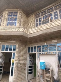 بيت للبيع في منطقه الاورفلي قرب حسينيه سيد شاكر ١٤٠م جبه ٩ نزال ١٥ ونص...