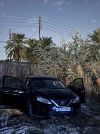 سينترا ١٨ للبيع فقط  Sv 1800  بصمة  شاشه  ضررها فقط جاملغ وبنيد مبدلات...