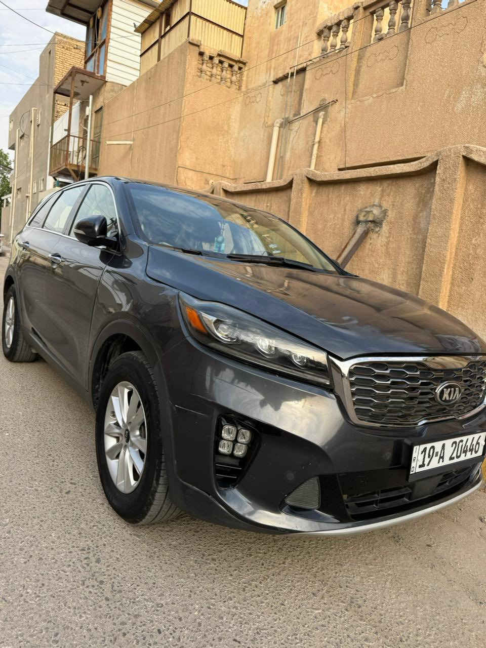 كيا سورينتو موديل 2020
وارد أمريكي
محرك 6 سلندر
7 ركاب
رقم كربلاء
سنوية وهزة جديدة
رقم جديد باسمي
تحويل ثاني يوم

المكان: كربلاء

السيارة جاهزة من كل شيء:
تبريد، تخم، تايرات
السيارة ما بيها أي نقص

الحادث:
جام لغ أيسر، والباب الخلفي
السيارة ما مبدّل بيها أي قطعة، فقط تصليح

السعر: 200$
بيه مجال بسيط

للتواصل على الرقم:
***********
