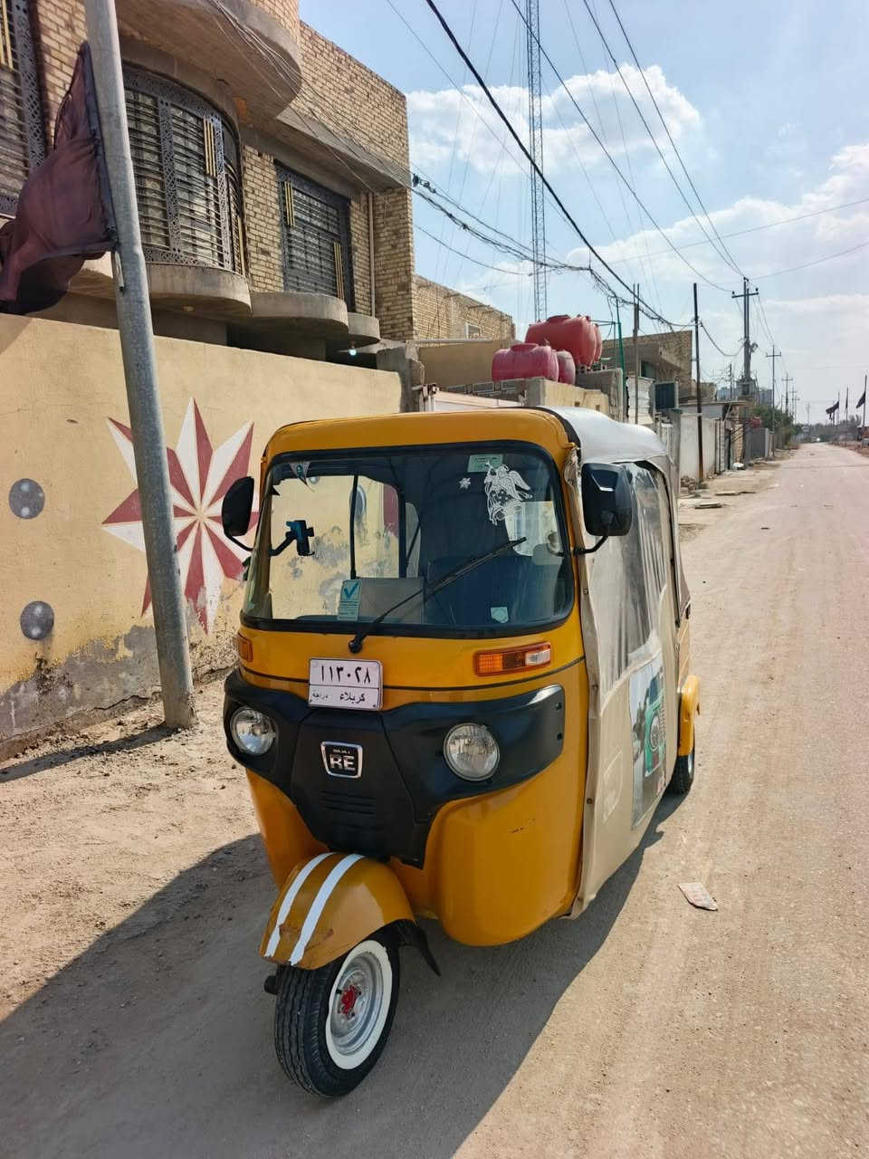 سلام عليكم شباب تكتك للبيع موديل 21رقم وسنويه مكاني بابل القاسم رقم الهاتف *********** السعر 7وربع او بيه مجال
