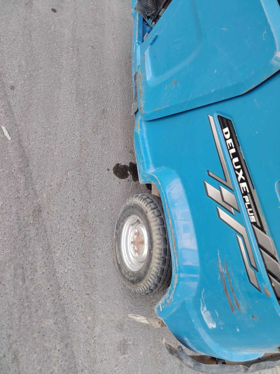 سلام عليكم تكتك خير من الله ماعايزه شي كبل الشارع الله شاهد تكتك اوراق موديل 21طالعه بشهر 11
مامتعوبه السعر خاص ***********
