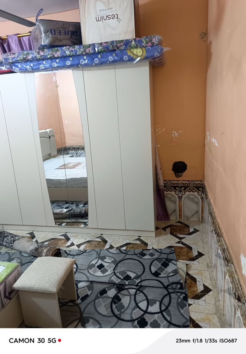 غرفه تركي جديده للبيع مامستخدمه وياه دوشك جربايه جديد مامفتوح الاتصال*********** العنوان كربلاء
