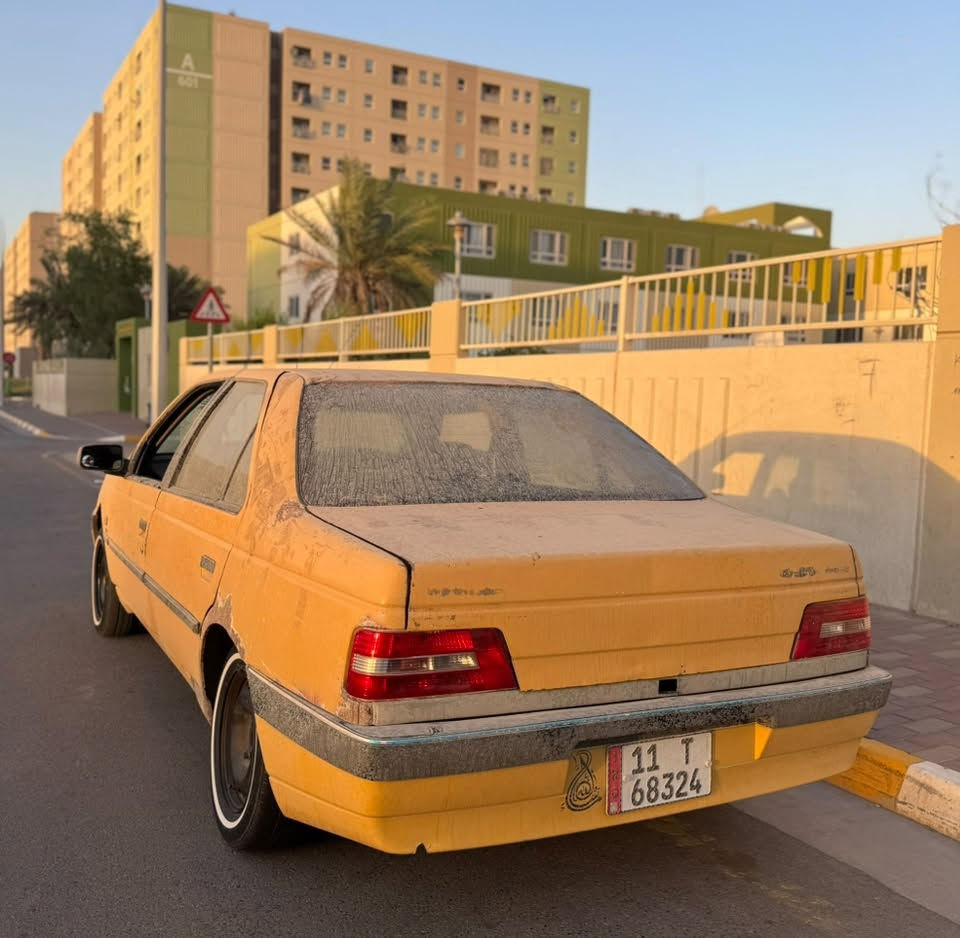السلام عليكم…
للبيع بيجو glx 405 موديل 2012 سياره جاهزه من كير ومكينه تخم تاير جديد باتري داينمو كلج كله جديد كامله من التعمير باقي بس صبغ بسمي رقم بغداد انكليزي مصفره هيئه وغرامات رايده ب25 وبيه مجال للشراي مكاني بغداد مجمع بسمايه تواصل 
***********
