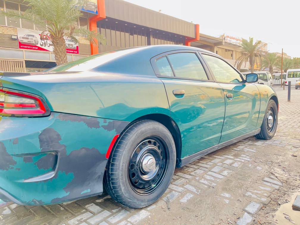 السلام عليكم جارجر بوليسي 2017هيمي 5700
سياره عوزها ترتيبات بسيطه بيها منضومة غاز سياره بسمي ثاني يوم تحويل 
بيها مكانات جراد صور الحادث مرفوقه ويا صور
*********** 140وبيها مجال بغداد, العراق
