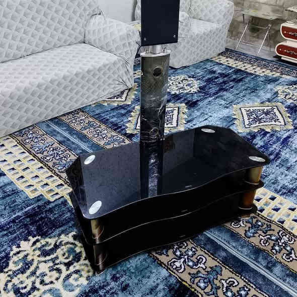 السلام عليكم 
ميز بلازمه عدد 2 
مستعملات نضافه جيده 
سعر الواحد35الف 
العنوان حي اور مقابل سنتر حي اور 
للاستفسار الاتصال 
***********
