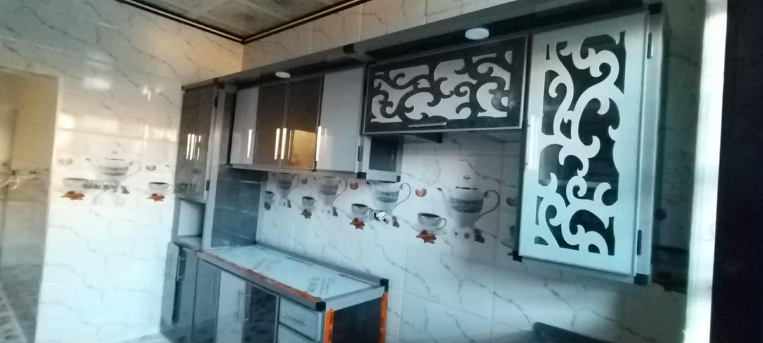 🎯 🚨 تصفية الموسم الكبرى 🚨
🏠 مطابخ الألمنيوم الدرجة الأولى وصلت لمرحلة التصفية النهائية 😍

💥 السعر الخرافي: المتر بس 125,000 دينار فقط 🔥
يعني مطبخ أحلامج صار بمتناول إيدج 👑

✨ تصاميم عصرية تفتح النفس
💪 خامات أصلية متينة
🔥 مقاومة للحرارة والرطوبة
🎨 ألوان فخمة تخلي مطبخج يجنن

💬 كل أم بيت راح تشوف مطبخج وتكول:

> "منين جايبتهااااا 😍🔥"

🚚 التوصيل سريع + التركيب مضمون 💯
⚠️ الكمية محدودة جداً – اللي تلحق تربح!

📍 الموقع: الموصل – الجانب الأيمن – الزنجلي
📞 للحجز والاستفسار: ***********

✨ خلي مطبخج يصير تحفة وتفتخرين بيه كل يوم 👑
