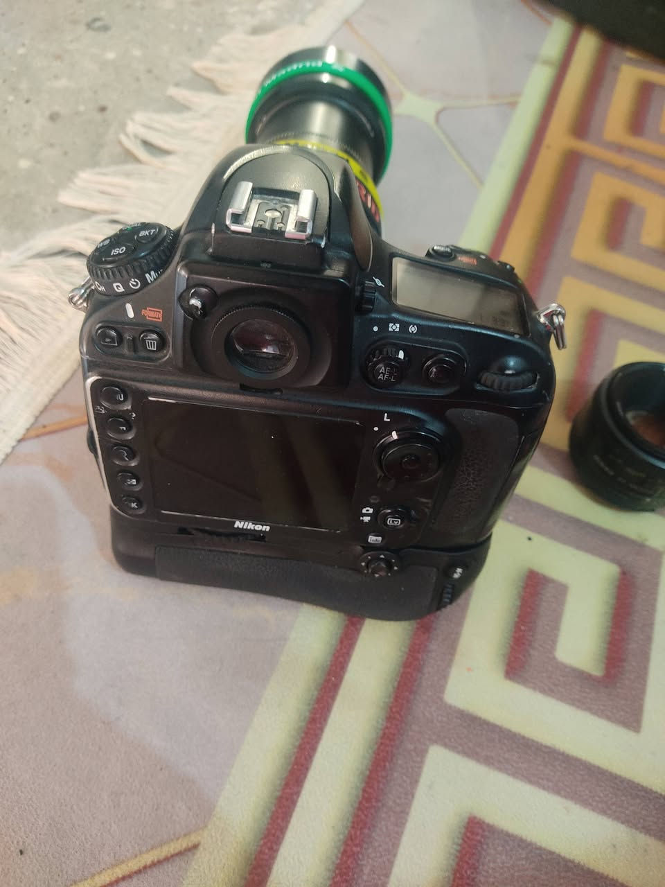 السلام عليكم كامره نيكون D800 فول فريم موصفاتها معروفه مع زوم رياضي 70-300 وعدسه 50 ملم للبيع او مراوس هم عادي نضافتها كدام عينكم ملحقاتها كفر جلاتيني وشاحنه وجنطه وفلاش خارجي


**إذا كنت صاحب هذا الإعلان وتريد حذفه لأي سبب، رجاءا أرسل رسالة إلى الدعم الفني**